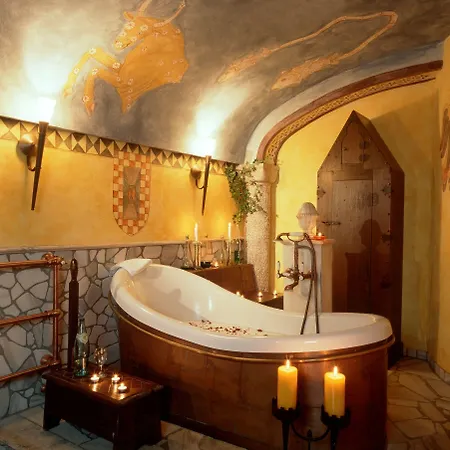 Burghotel 4*