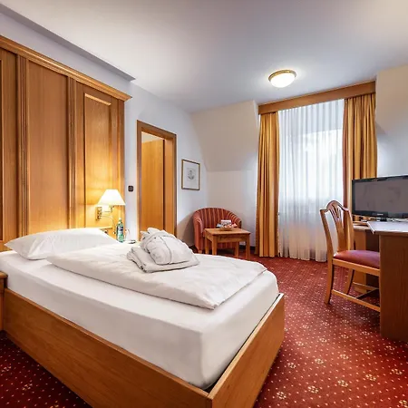 Hotel Burghotel 4*