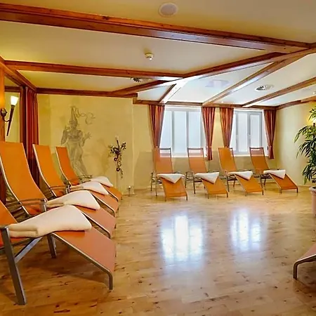 Burghotel Отель