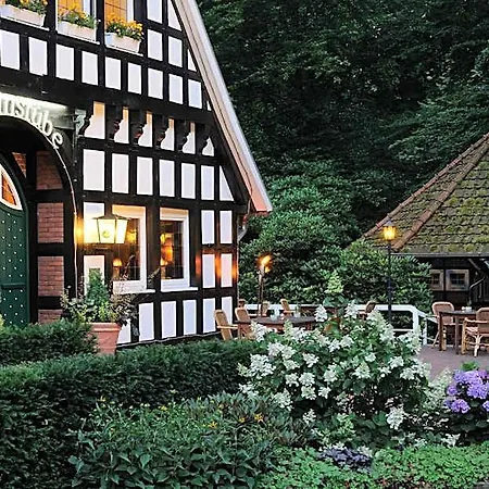 Burghotel Отель Динклаге