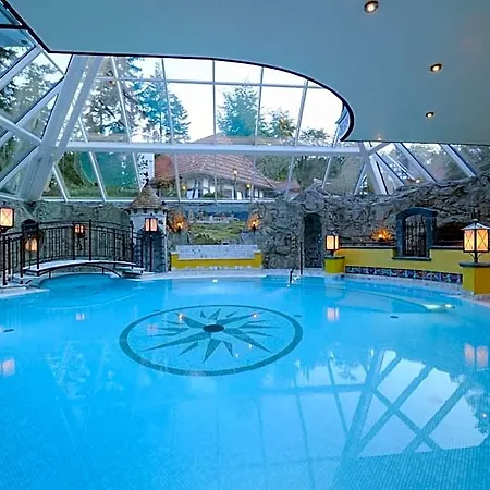 Отель Burghotel